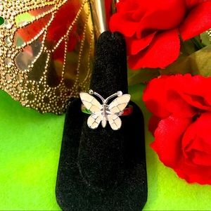 Gorgeous Size 9 White Gold Filled  Ring!(#919)